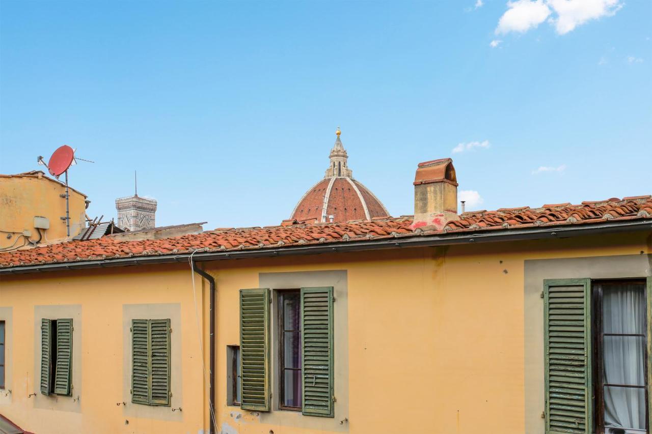Palazzo Borghese 2 Bedroom Apartamento *